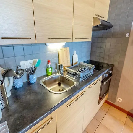 In With Stunning Sea Views, Cleaning Included Ostende