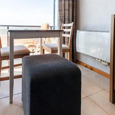 In With Stunning Sea Views, Cleaning Included Appartement Ostende